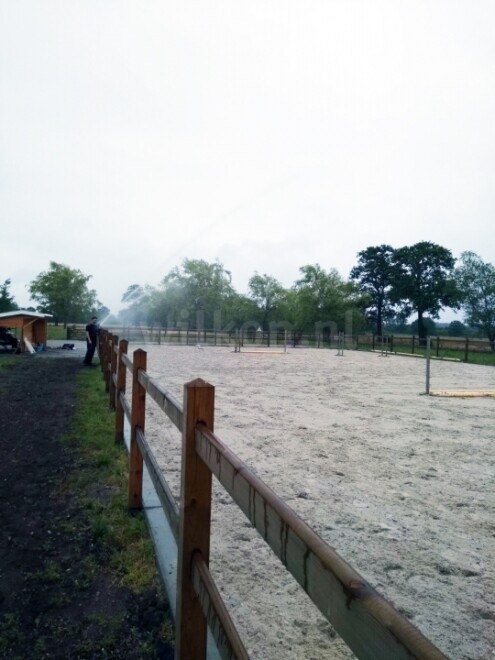 Beregening manege en paardenbak met sproeiers