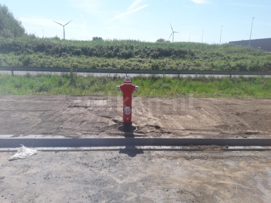 Aanleg blus leidingen en blus hydrant in Belgie