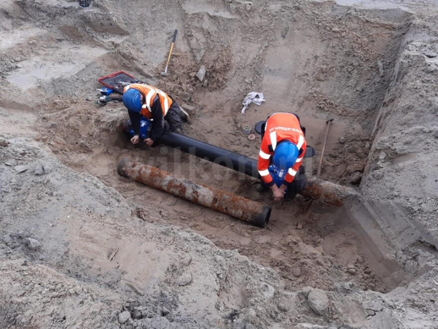 Reparatie stalen leiding vervangen voor PE leiding