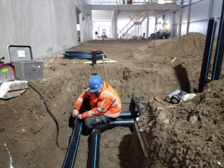 Engineering en uitvoering aanleg nieuwe waterleiding systeem fabriek Nunspeet