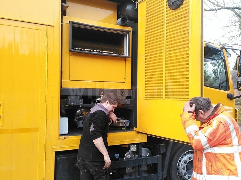 Vervangen pompen inspectie vrachtwagen